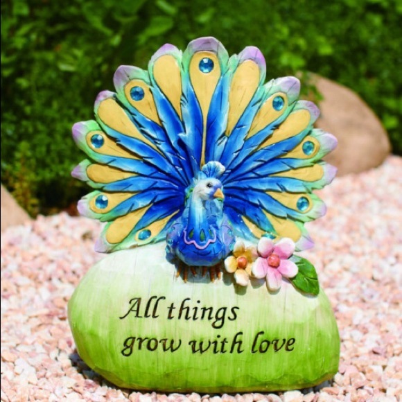 NWT Peacock on rock indoor or outdoor P4375 yard or inside decor - Picture 1 of 1